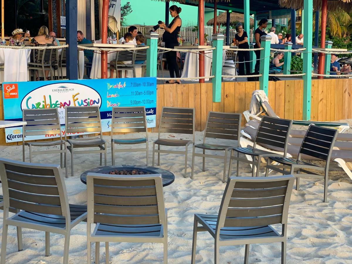 エメラルド ビーチ リゾート Altona エクステリア 写真